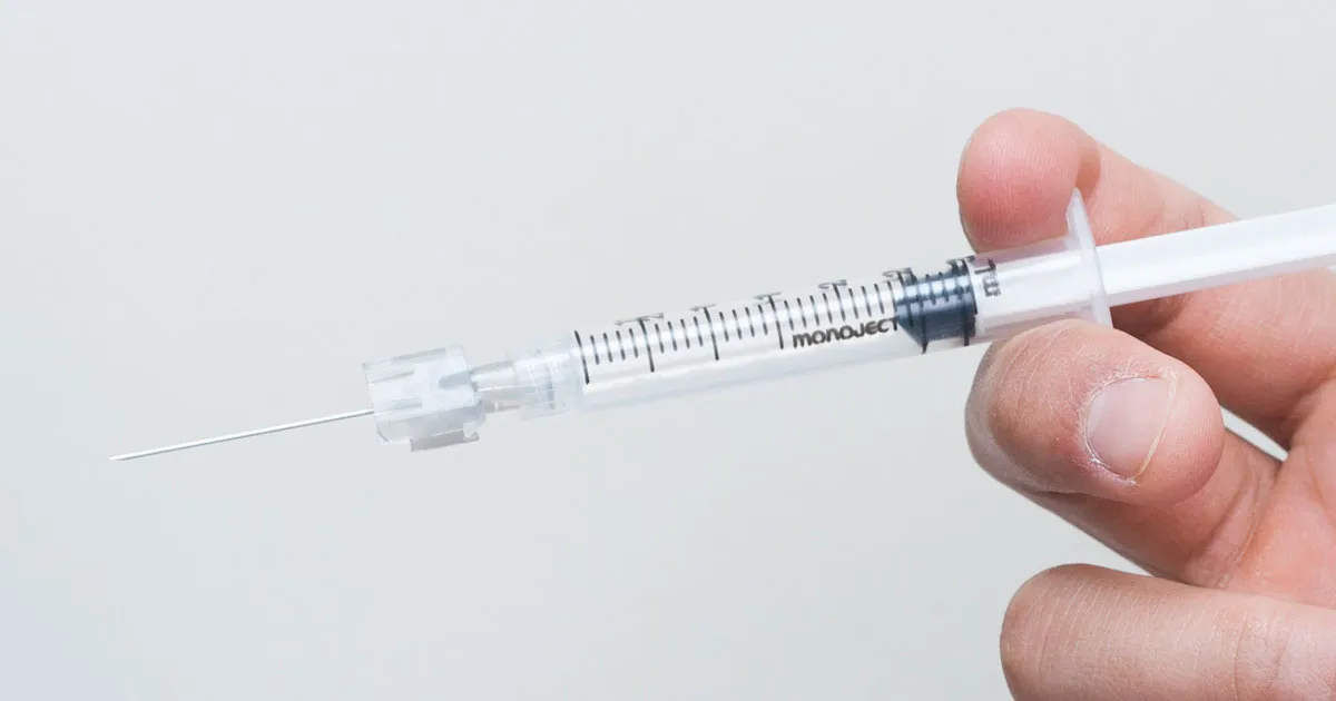 Spinal injections are relatively straight forward. Injections typically include an anti-inflammatory corticosteroid formula, combined with a small amount of local anaesthetic.